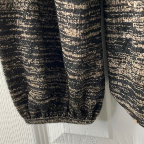 Premise Studio Top Long Sleeve Size XS - Picture 6 of 10